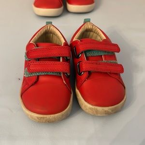 Ten Little Size 7 Red Shoes Minimalist
